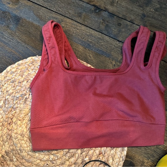 FP Movement - Every Single Time Double Strap Bra
Like new condition Mine is red - Picture 3 of 5
